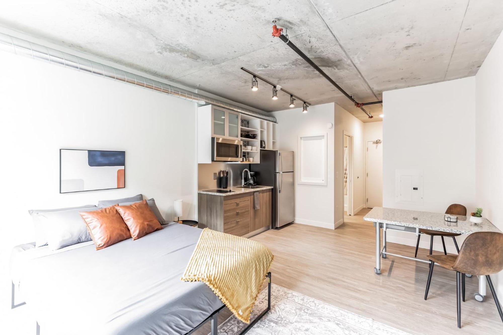 Urban Elegance Studio Oasis Prime Location Κλίβελαντ Εξωτερικό φωτογραφία